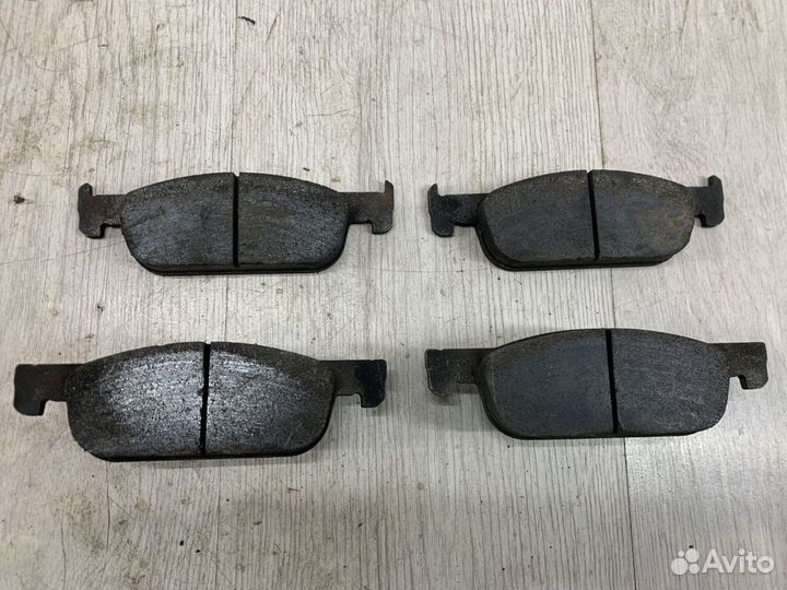 Тормозные колодки LADA xray Лев, Прав