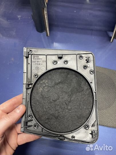 Сетки динамиков торпедо Volkswagen Passat B4