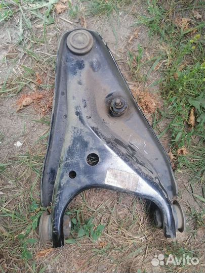 Рычаг передний Рено Сандеро степвей 2