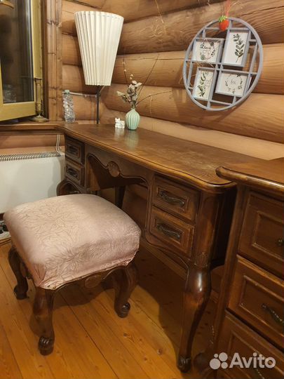 Винтажный мебельный гарнитур