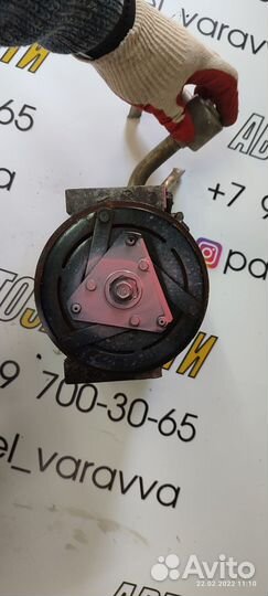 Компрессор кондиционера Nissan Serena 2011