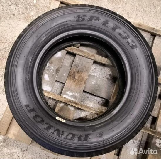Dunlop SP LT 33 215/65 R15 110L