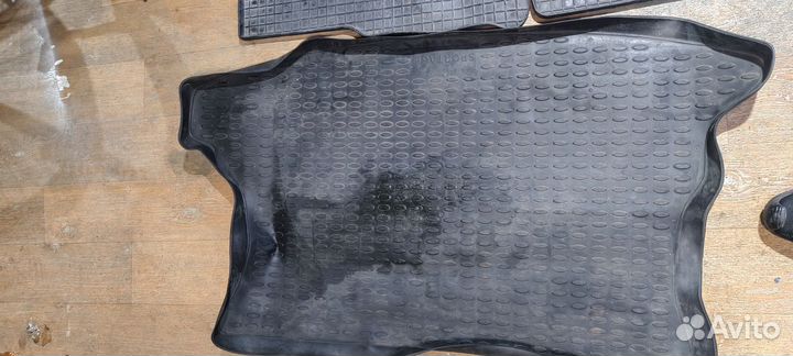 Продам коврики в хорошем состоянии