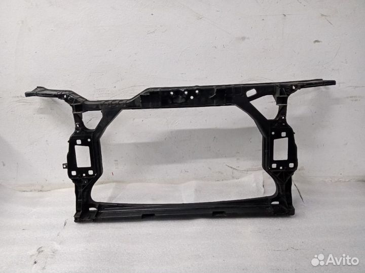 Суппорт радиатора audi A4 B8