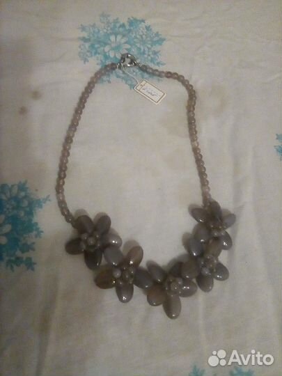 Ожерелье из агата