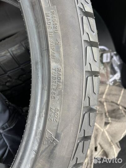 Yokohama Ice Guard G075 285/35 R22