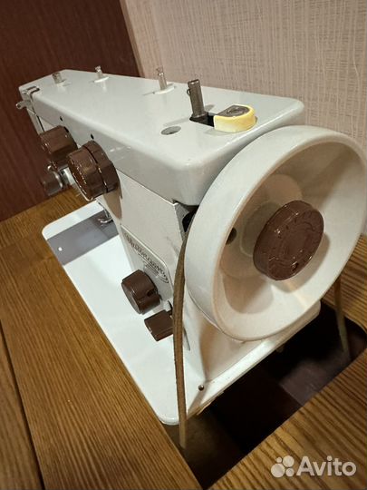 Швейная машина Чайка 143 бу