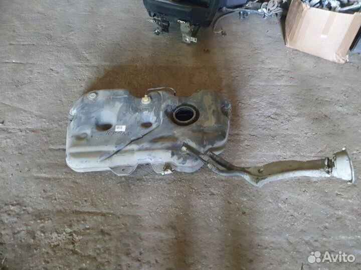 Топливный бак Nissan Terrano F4RE410 2016