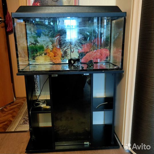 Аквариум с тумбой на 100 л