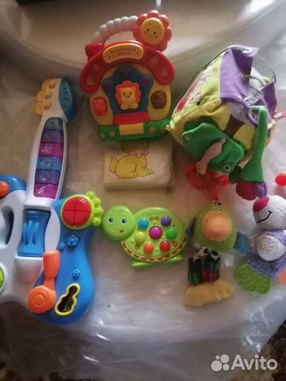 Детские развивающие игрушки для малышей