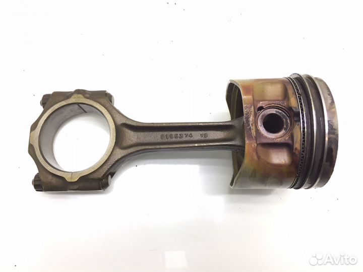 Поршень Saab 9-3 2.0 TI 2000