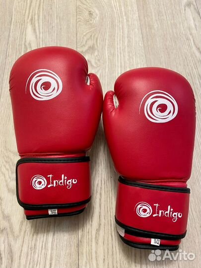 Боксерские перчатки