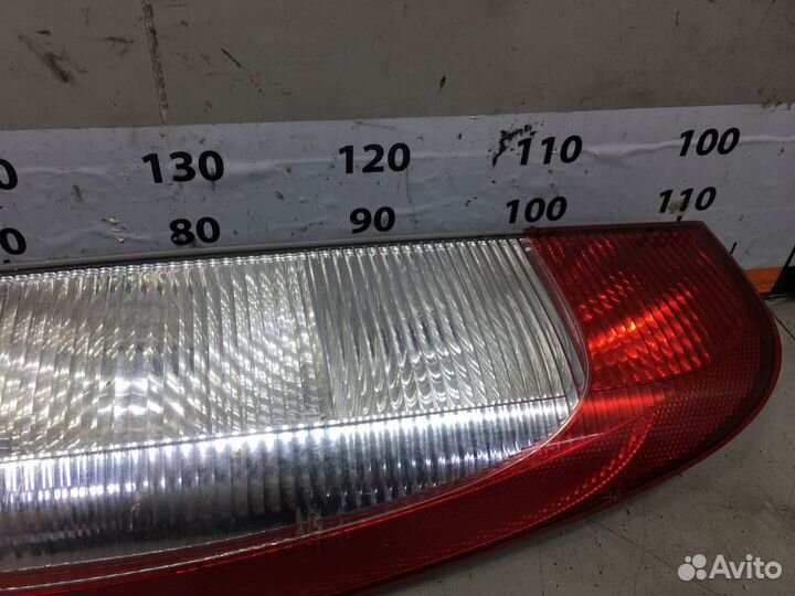 Фонарь задний левый Mercedes W639 Vito Viano