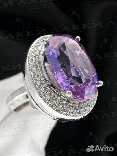 Золотое кольцо с бриллиантами 585 /10.27 гр