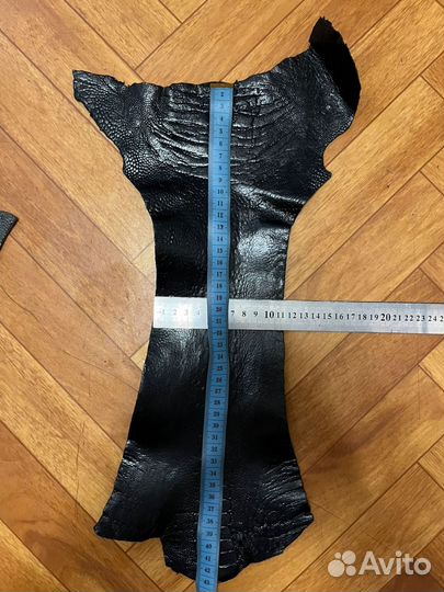 Кожа с лап страуса