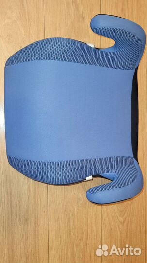 Автокресло бустер