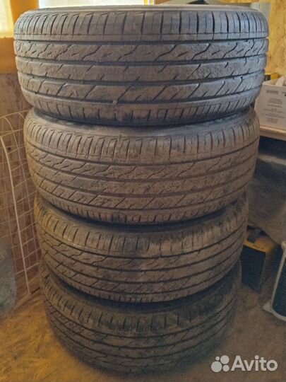 Landsail LS588 UHP 215/55 R16 W