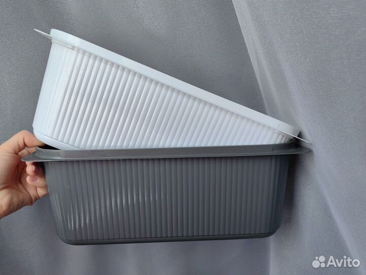 Контейнеры на 2,5л