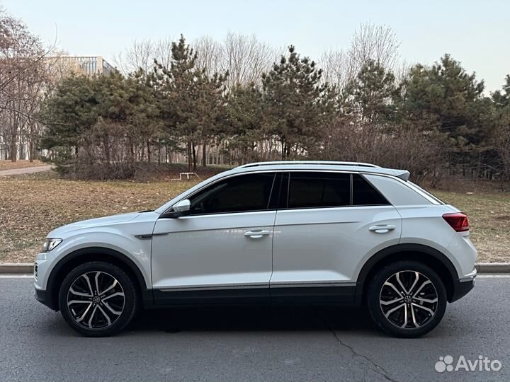 Volkswagen T-Roc 1.5 AMT, 2021, 42 000 км