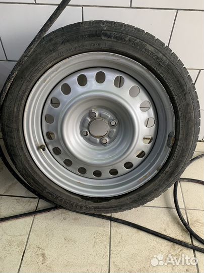 Kumho I'Zen KW31 205/50 R17 93R