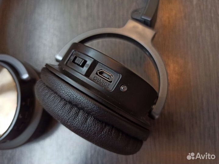 Беспроводные наушники Bluetooth