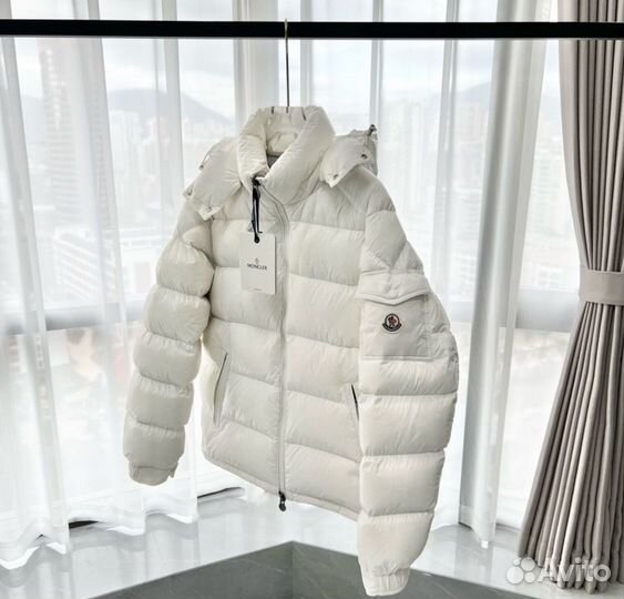 Пуховик Moncler maya белый