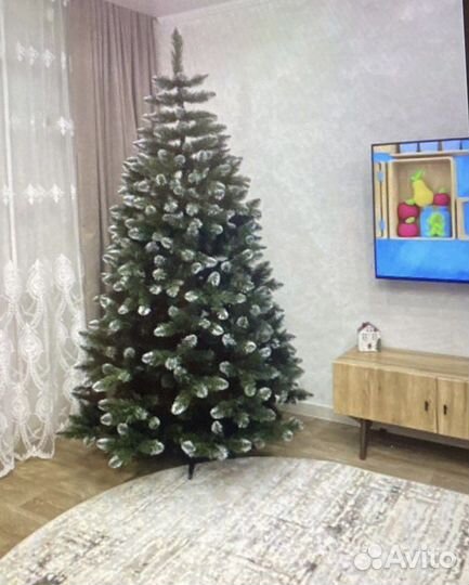 Елка искусственная