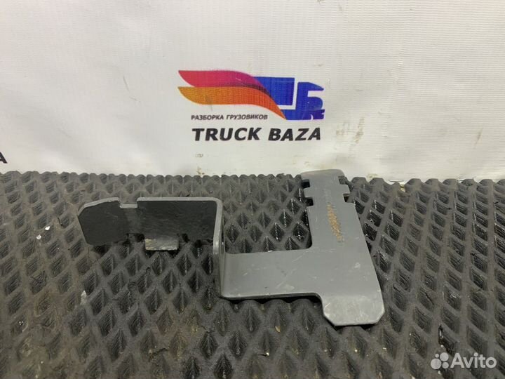 A4570720140 Кронштейн топливных трубок камаз 5490