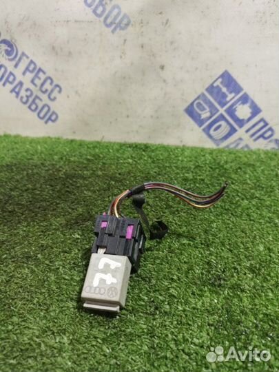 Реле Volkswagen Tiguan кроссовер 1.4 CAV 2009