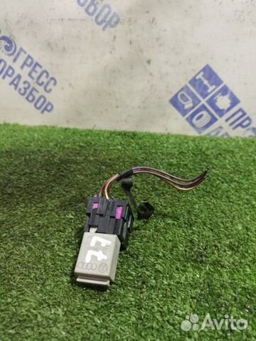 Реле Volkswagen Tiguan кроссовер 1.4 CAV 2009