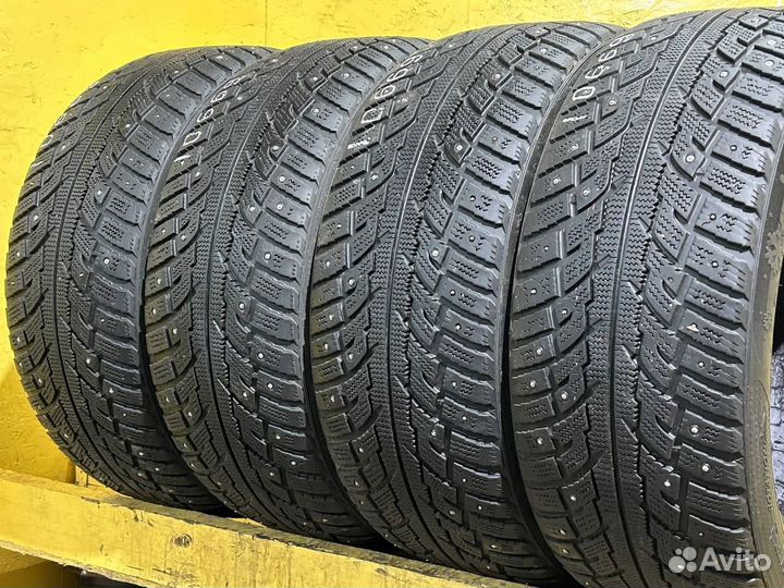 Kumho I'Zen RV Stud KC16 235/55 R17 103T