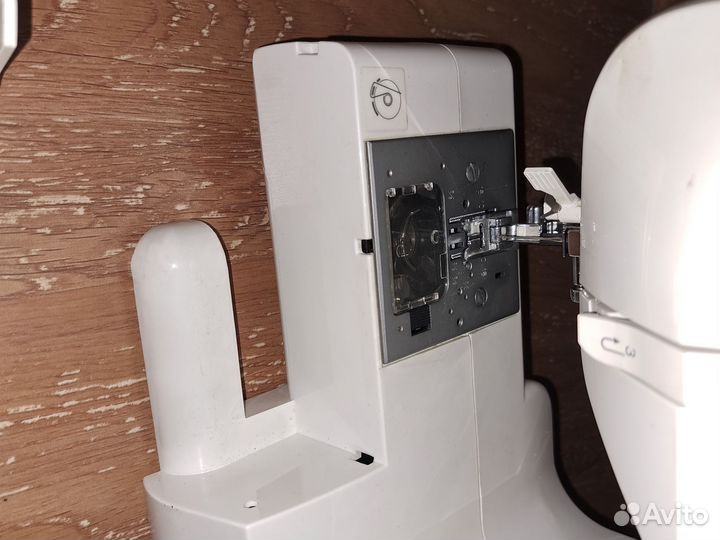 Швейная машина Jaguar