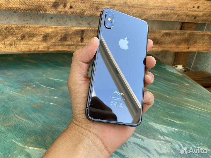 iPhone X, 256 ГБ