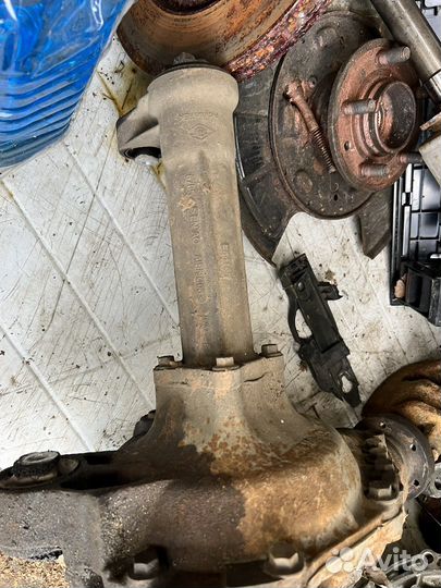 Редуктор передний Land Rover Discovery 3/4