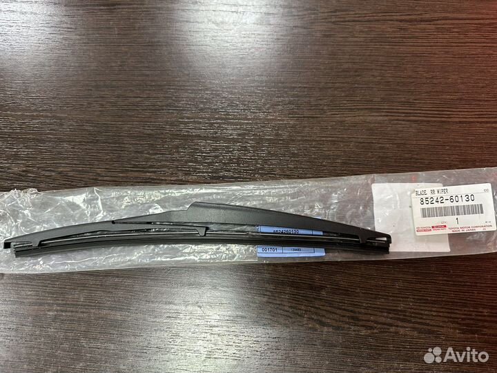 Рычаг стеклоочистителя Toyota land cruiser 200