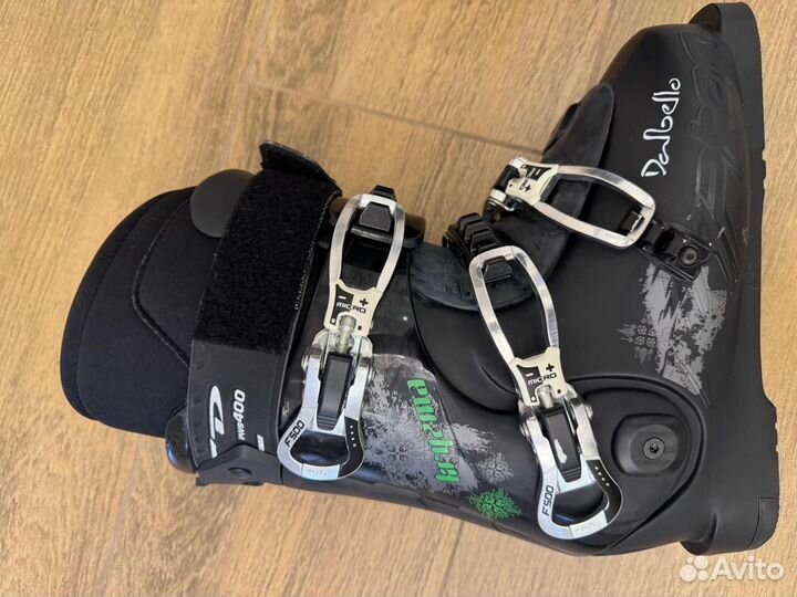 Горнолыжные ботинки