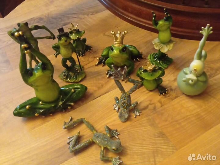 Коллекция лягушек
