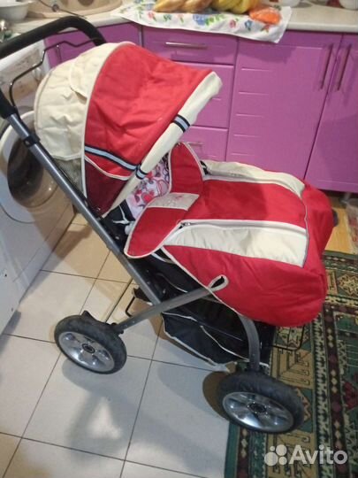 Прогулочная коляска