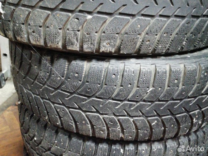 Bridgestone Ice Cruiser 5000 225/65 R17