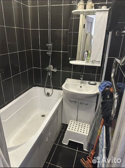 Ванна и зеркало + тумбочка