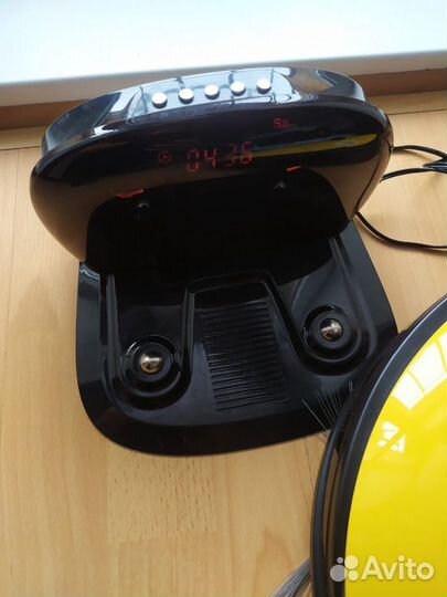 Продам робот пылесос