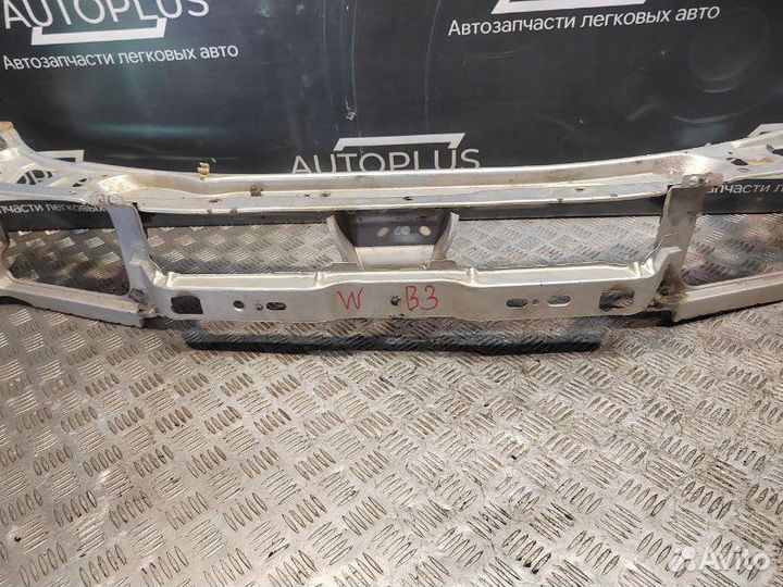 Верхняя рамка телевизора Volkswagen Passat B3