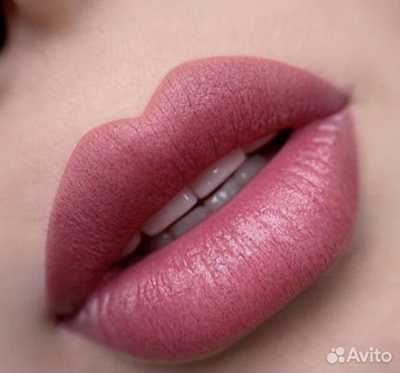 Перманентный макияж бровей губ и век татуаж