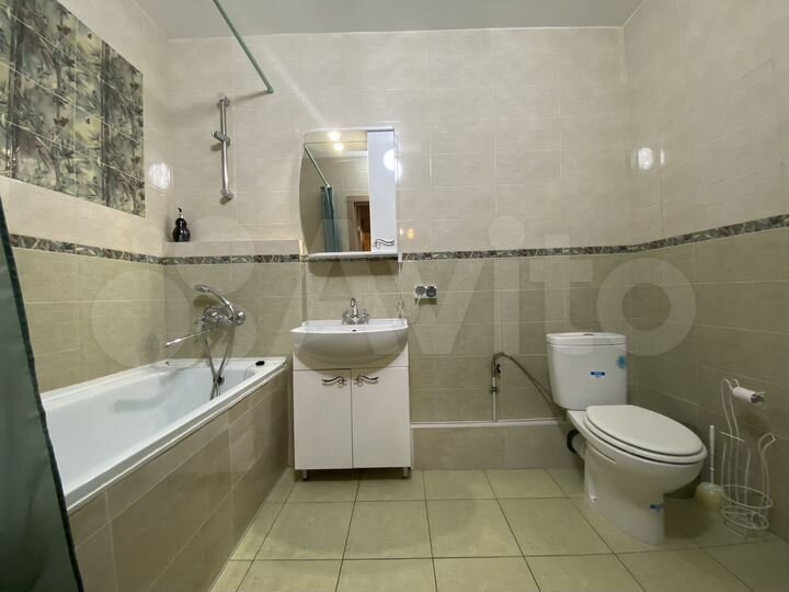 2-к. квартира, 85 м², 14/17 эт.