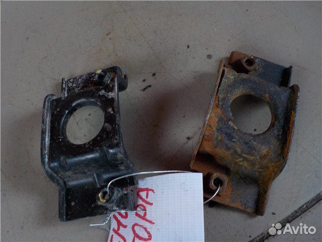 Кронштейн радиатора Kia Rio 4 S4 G4FG 2018