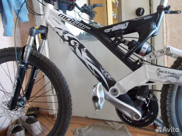 Мотор Кризи уникальный двухподвес