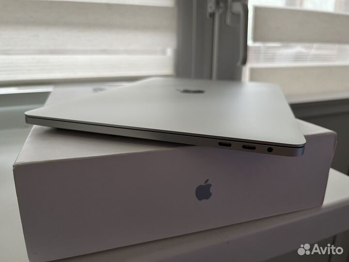 Macbook pro 13-inch 2020