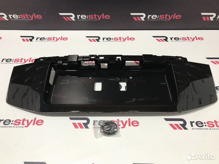 Накладка под номер Toyota Land Cruise 150