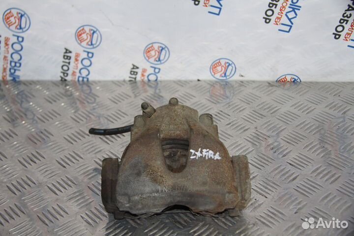 Суппорт Opel Zafira B