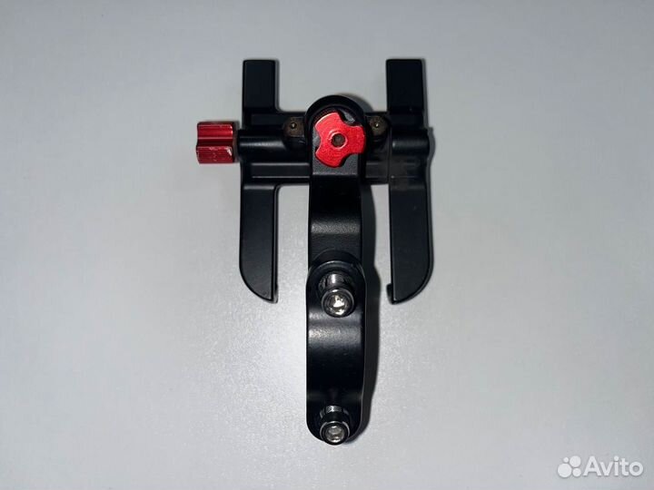 Крепление для телефона на руль велик/мото